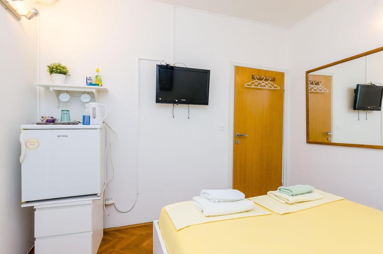 Room Bruna Дубровник Екстериор снимка